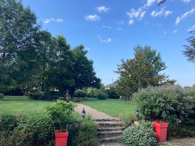 Le Clos D'Albray - Chambres D'Hotes Et Gite Comps-la-Grand-Ville Luaran gambar